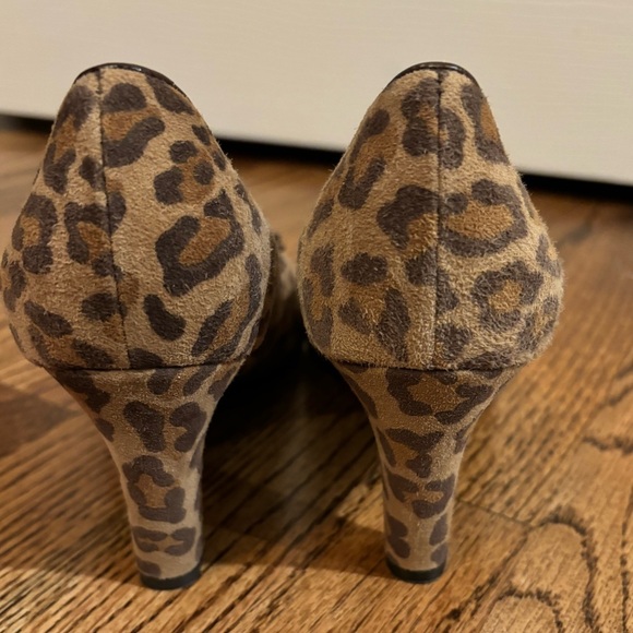 Salvatore Ferragamo | Brown Leopard Pony Hair Heel‎ Bow Pump Sz 8.5 - Picture 6 of 6